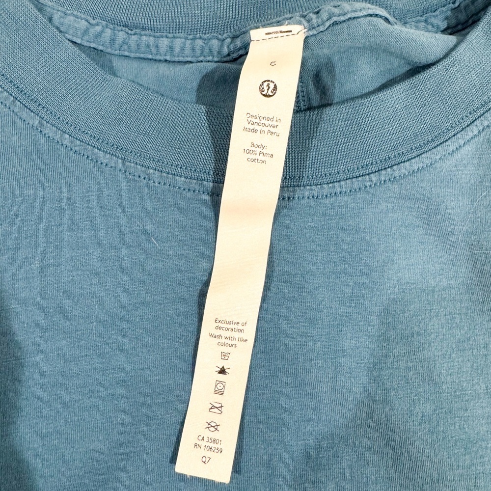 Lululemon women’s shirt size 6 light blue - Picture 3 of 4